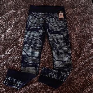 Under Armour cropped pants